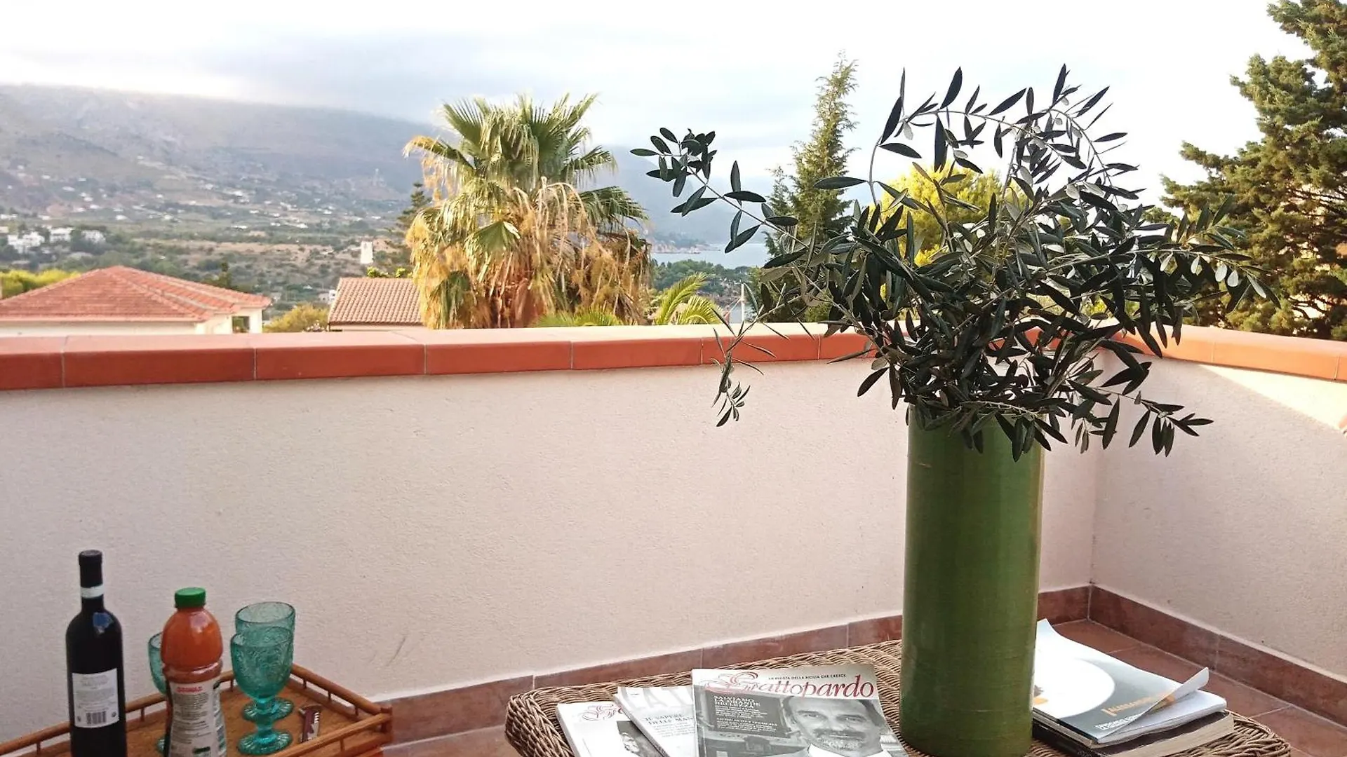 Le Sorelle Entire Villa Sea View contacts